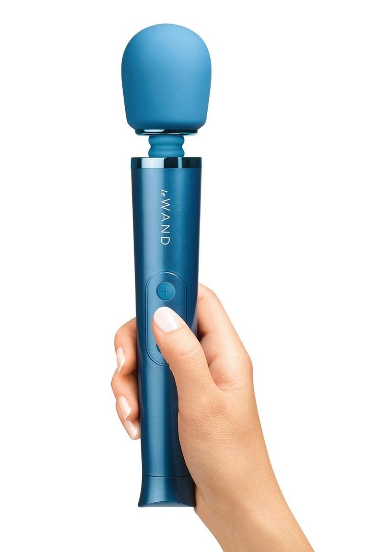 Le Wand Petite Wand Massager