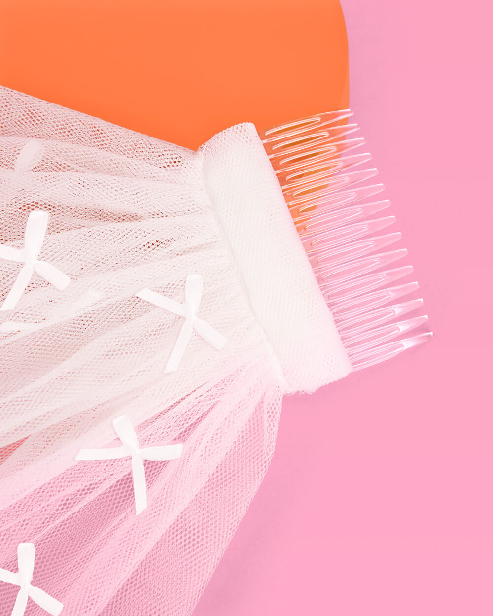 Veil comb attachment with white tulle and bows